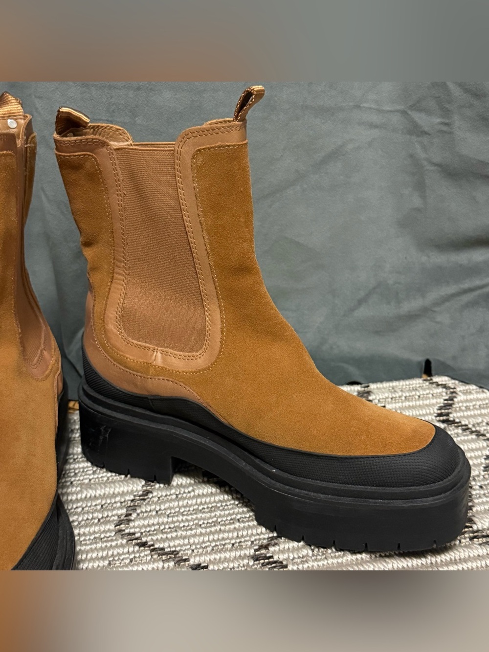 Sam Edelman Lulia Nubuck Caramel Suede Chunky Boot Women's Size 9 Chelsea - Picture 7 of 12